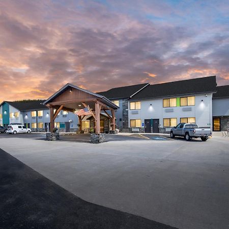 Everspring Inn & Suites Hill City Exterior foto